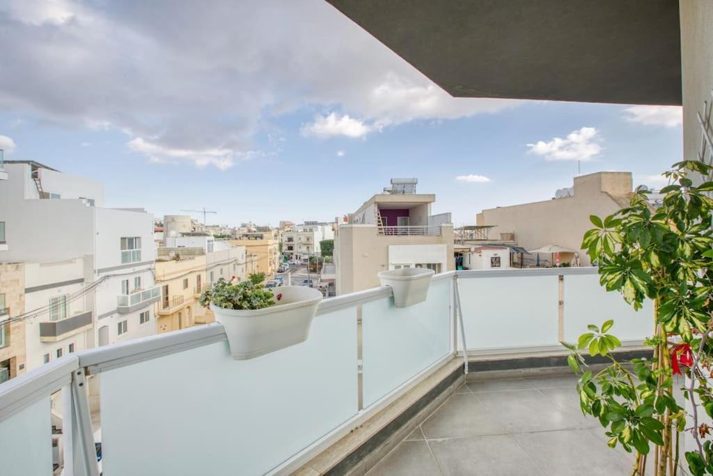Ngh12 - Lovely And Spacious 2 Bedroom Apartment Naxxar Екстериор снимка
